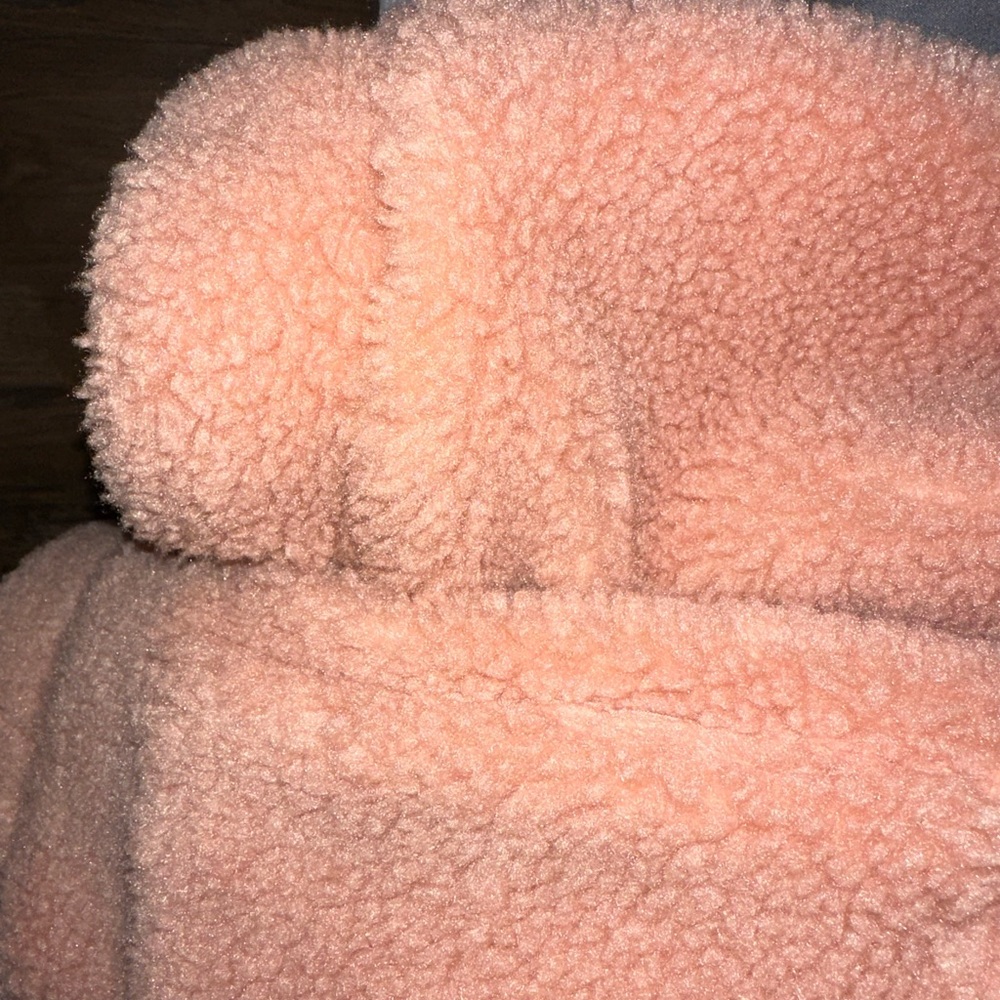 Pink teddy jacket - Picture 3 of 4